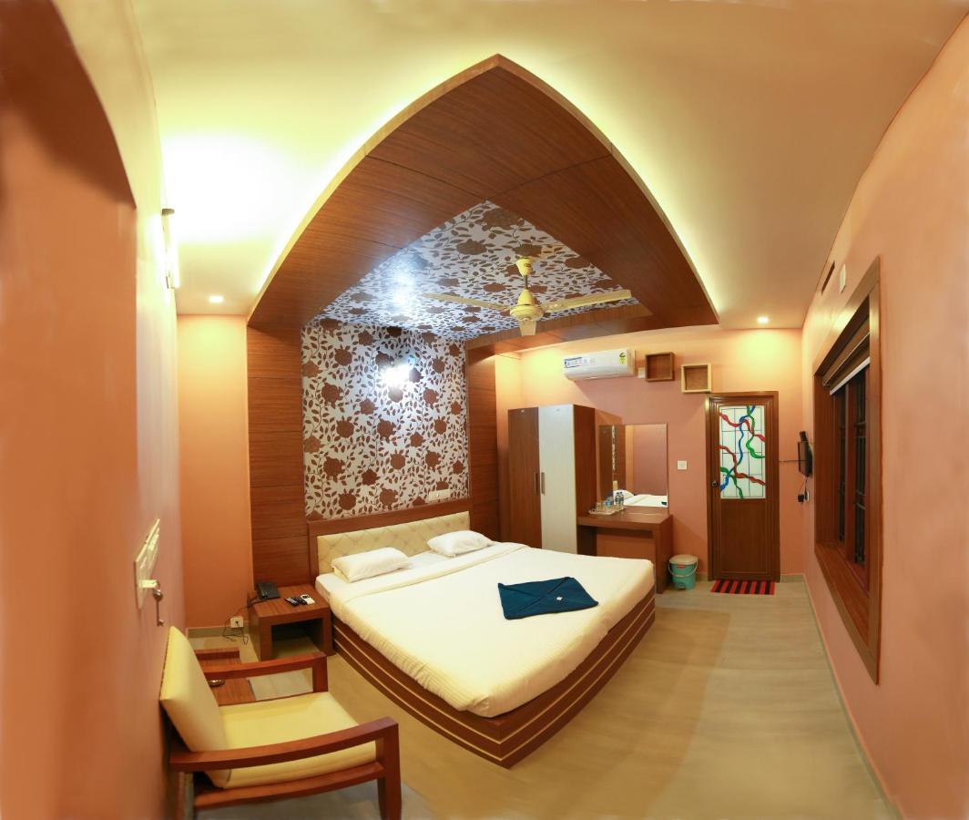 Gateway Airport Hotel Kannur Buitenkant foto