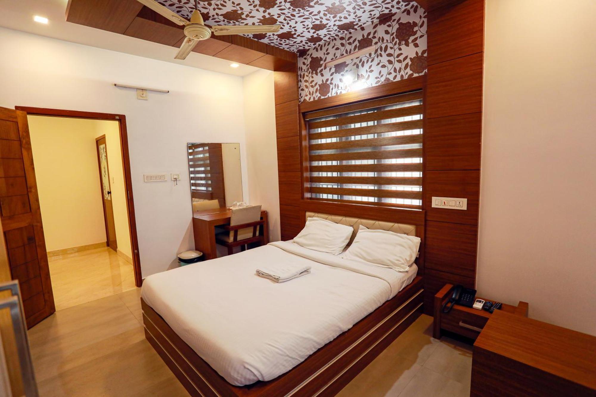 Gateway Airport Hotel Kannur Buitenkant foto