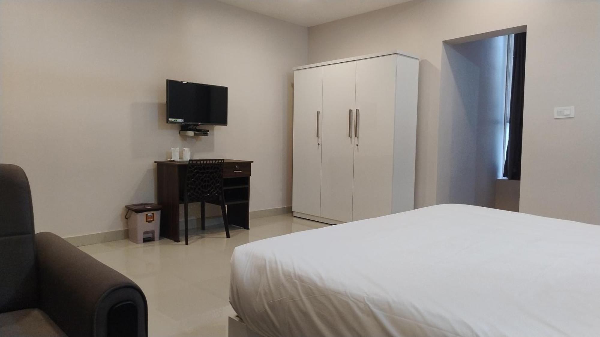 Gateway Airport Hotel Kannur Buitenkant foto