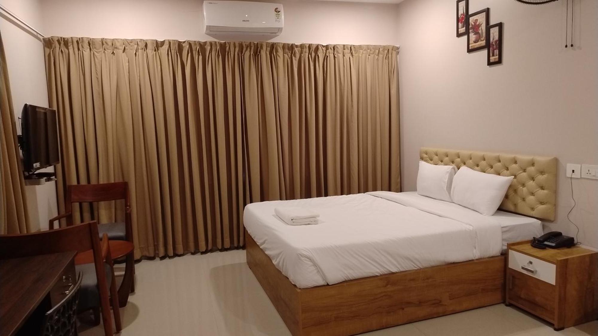 Gateway Airport Hotel Kannur Buitenkant foto